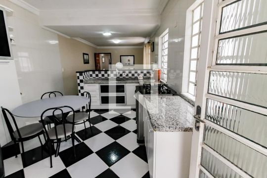 Cozinha de casa à venda com 4 quartos, 173m² em Vila Sonia, São Paulo
