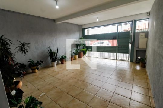 Garagem de casa à venda com 4 quartos, 173m² em Vila Sonia, São Paulo