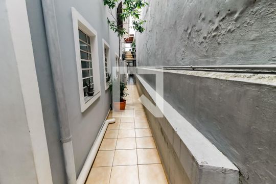 Quintal de casa à venda com 4 quartos, 173m² em Vila Sonia, São Paulo