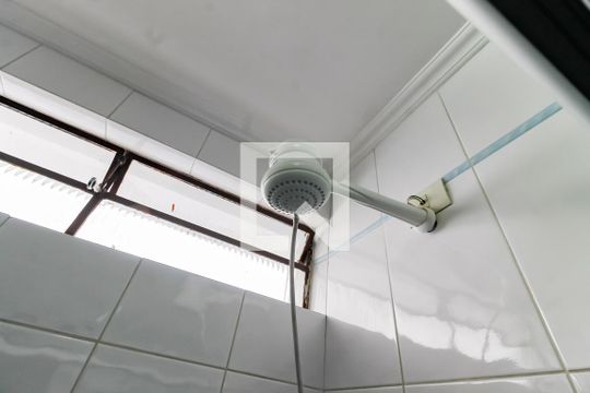 Banheiro Corredor - chuveiro de casa à venda com 4 quartos, 173m² em Vila Sonia, São Paulo