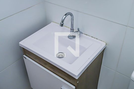 Banheiro suite de apartamento para alugar com 1 quarto, 30m² em Jardim das Laranjeiras, São Paulo