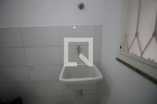 Área de Serviço de casa para alugar com 2 quartos, 85m² em Penha Circular, Rio de Janeiro