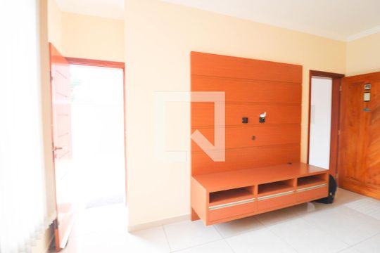 Sala de casa à venda com 6 quartos, 245m² em Jardim Pacaembu, Jundiaí