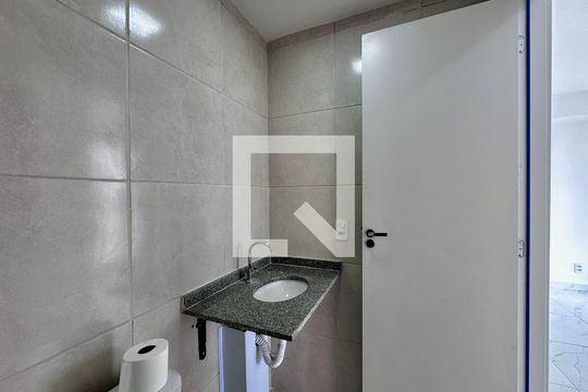 Banheiro de apartamento à venda com 2 quartos, 36m² em Jardim Caravelas, São Paulo