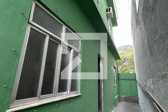 Fachada de casa para alugar com 2 quartos, 47m² em Água Santa, Rio de Janeiro