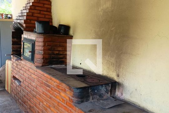 Fogão a Lenha de casa de condomínio à venda com 3 quartos, 130m² em Conjunto Agua Branca, Belo Horizonte