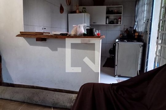 Cozinha de casa de condomínio à venda com 3 quartos, 130m² em Conjunto Agua Branca, Belo Horizonte