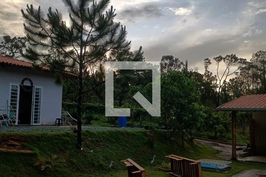 Cozinha de casa de condomínio à venda com 3 quartos, 130m² em Conjunto Agua Branca, Belo Horizonte