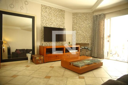 Sala de casa à venda com 4 quartos, 195m² em Nova Petrópolis, São Bernardo do Campo