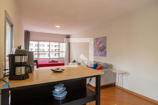 Cozinha de kitnet/studio à venda com 1 quarto, 30m² em Bela Vista, São Paulo