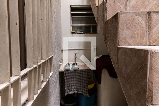Lavanderia da Casa 1 de casa à venda com 5 quartos, 144m² em Sítio Caraguata, São Paulo