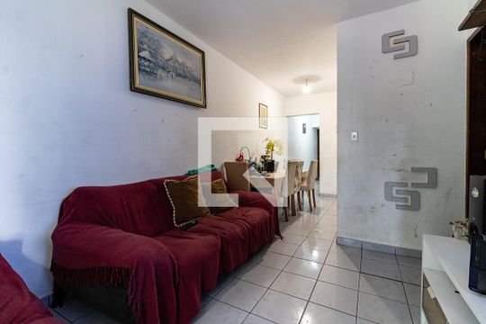 Sala da Casa 2 de casa à venda com 5 quartos, 144m² em Sítio Caraguata, São Paulo