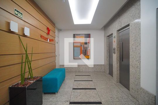 Elevadores de apartamento à venda com 2 quartos, 87m² em Boa Vista, Novo Hamburgo