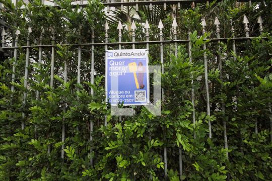 Placa de apartamento para alugar com 2 quartos, 58m² em Jardim Angela (zona Leste), São Paulo