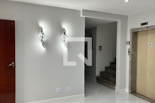 Hall de entrada de apartamento à venda com 2 quartos, 102m² em Recreio dos Bandeirantes, Rio de Janeiro