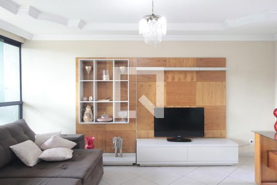 Sala de casa à venda com 3 quartos, 200m² em Guarani, Belo Horizonte