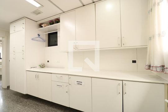 Área de Serviço de apartamento à venda com 4 quartos, 886m² em Alto da Lapa, São Paulo