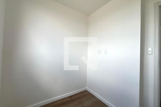 Quarto 2 de apartamento para alugar com 2 quartos, 37m² em Vila Mira, São Paulo