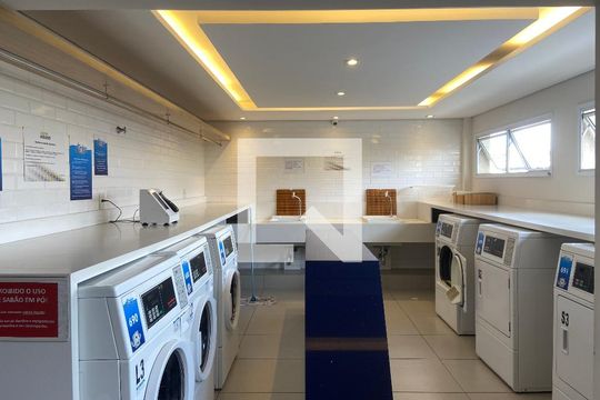 Área comum de apartamento para alugar com 1 quarto, 33m² em Sé, São Paulo