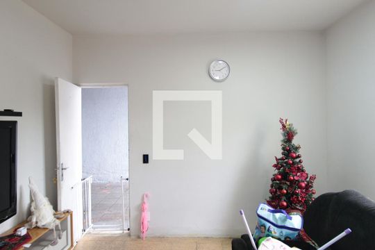 Sala de casa à venda com 4 quartos, 228m² em Santa Mônica, Belo Horizonte