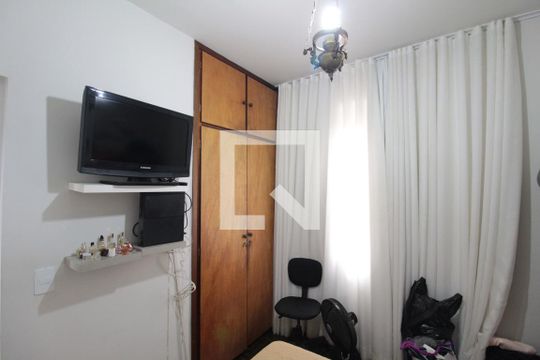 Quarto 1 de casa à venda com 4 quartos, 228m² em Santa Mônica, Belo Horizonte