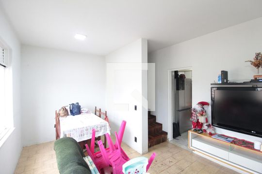 Sala de casa à venda com 4 quartos, 228m² em Santa Mônica, Belo Horizonte