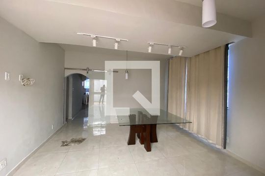 Casa à venda com 2 quartos, 533m² em Água Santa, Rio de Janeiro