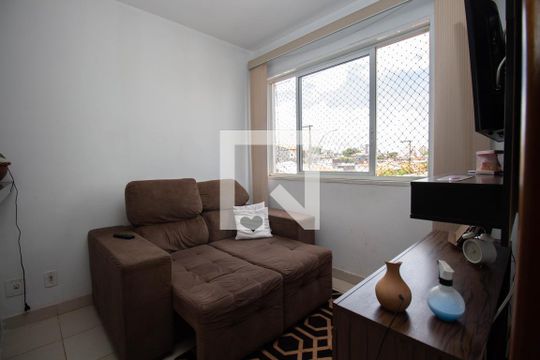 Sala de apartamento à venda com 1 quarto, 34m² em Qn 412, Brasília