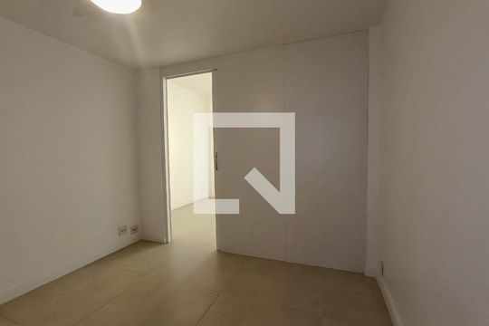Sala de apartamento para alugar com 1 quarto, 40m² em Copacabana, Rio de Janeiro