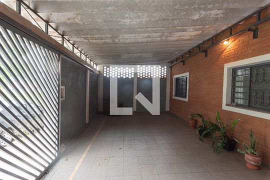 Garagem de casa à venda com 3 quartos, 134m² em Vila Padre Manoel de Nobrega, Campinas