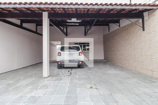 Garagem de casa à venda com 3 quartos, 240m² em Jardim Zaira, Mauá