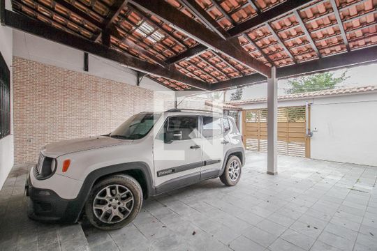 Garagem de casa à venda com 3 quartos, 240m² em Jardim Zaira, Mauá