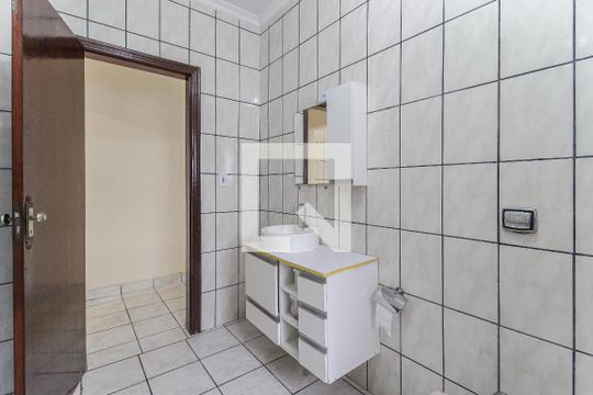 Banheiro de casa à venda com 3 quartos, 240m² em Jardim Zaira, Mauá