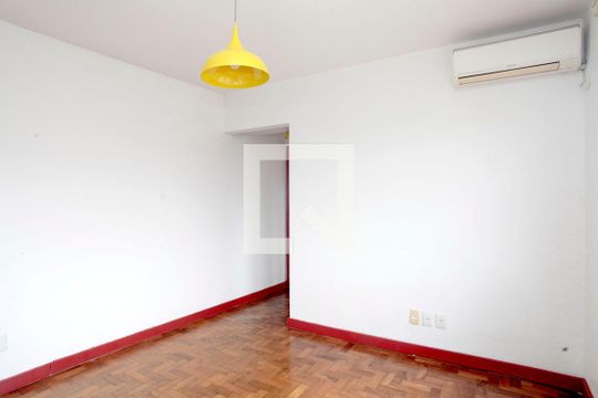 Sala de apartamento à venda com 1 quarto, 40m² em Azenha, Porto Alegre
