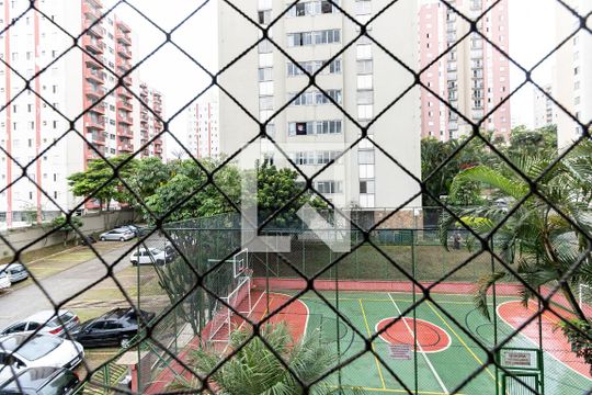Vista do Quarto 1 de apartamento para alugar com 2 quartos, 67m² em Parque Bristol, São Paulo