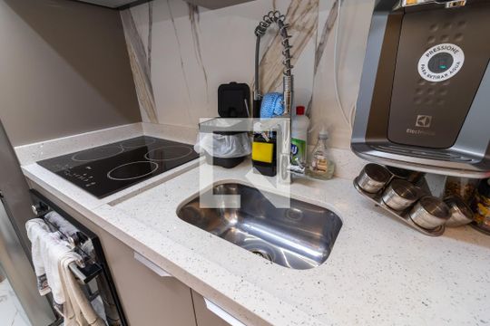 Cozinha de apartamento à venda com 1 quarto, 42m² em Parada Inglesa, São Paulo