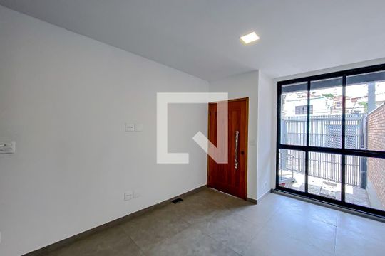 Casa à venda com 3 quartos, 160m² em Vila Bertioga, São Paulo