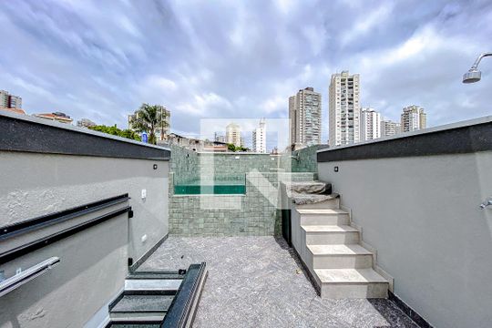 Área externa de casa à venda com 3 quartos, 160m² em Vila Bertioga, São Paulo