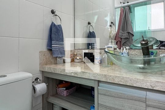 Suíte 1 de apartamento à venda com 2 quartos, 63m² em Jardim Tupanci, Barueri