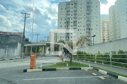 Fachada de apartamento à venda com 2 quartos, 63m² em Jardim Tupanci, Barueri