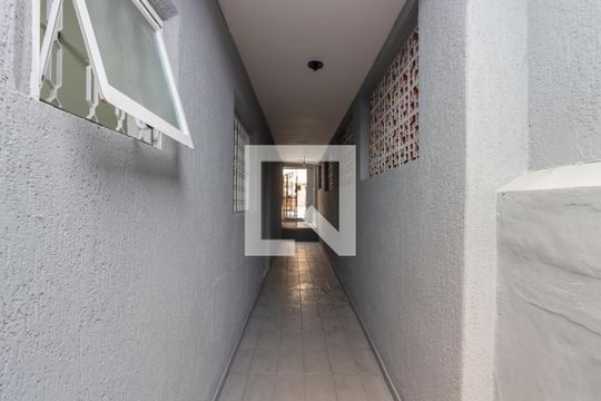 Corredor de casa para alugar com 1 quarto, 75m² em Cidade Antônio Estêvão de Carvalho, São Paulo