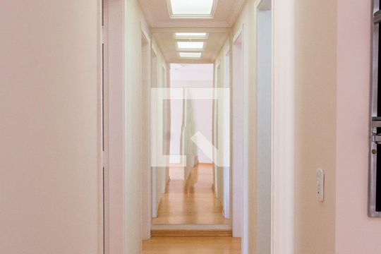 CORREDOR de apartamento à venda com 3 quartos, 85m² em Chácara Primavera, Campinas