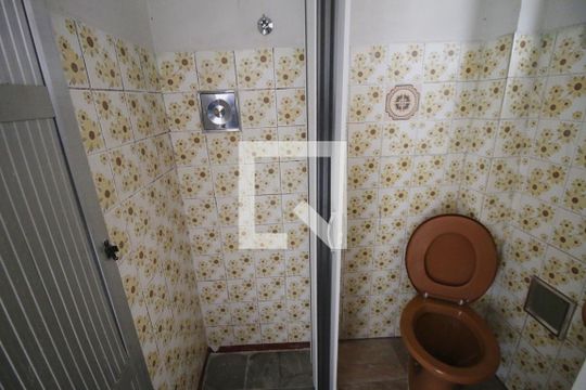 Banheiro de apartamento para alugar com 2 quartos, 70m² em Colégio, Rio de Janeiro