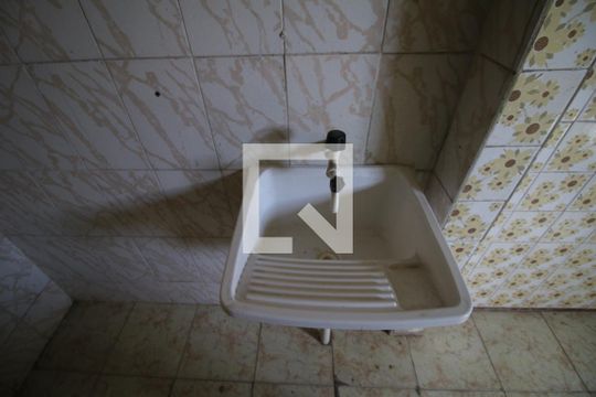 Área de Serviço de apartamento para alugar com 2 quartos, 70m² em Colégio, Rio de Janeiro