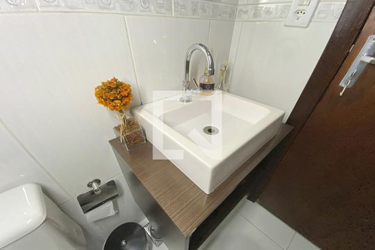 Banheiro de casa à venda com 2 quartos, 98m² em Rio dos Sinos, São Leopoldo