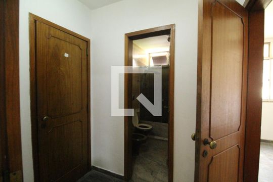 Hall entre os quartos 1 e 2 de casa de condomínio à venda com 4 quartos, 500m² em Freguesia (jacarepaguá), Rio de Janeiro