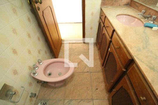 Banheiro da suíte 1 de casa de condomínio à venda com 4 quartos, 500m² em Freguesia (jacarepaguá), Rio de Janeiro