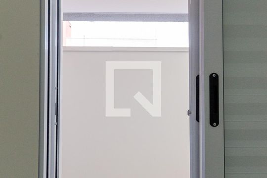Quarto 1 - Janela de apartamento para alugar com 2 quartos, 41m² em Vila Santa Edwiges, São Paulo