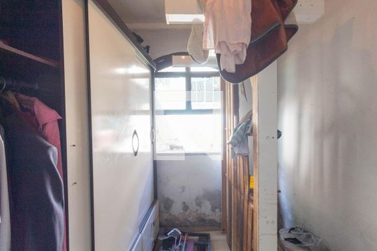 Quarto 2 de casa à venda com 5 quartos, 120m² em Jardim Hercilia, São Paulo