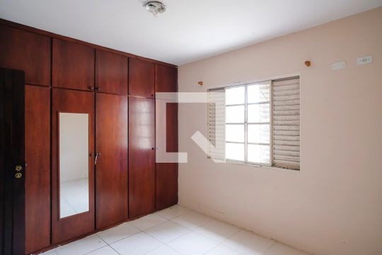 Suíte de casa para alugar com 4 quartos, 512m² em Barcelona, São Caetano do Sul